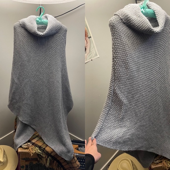 Handmade Wool Poncho - Picture 1 of 1